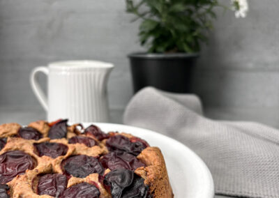 Schneller Pflaumenkuchen Frontaufnahme