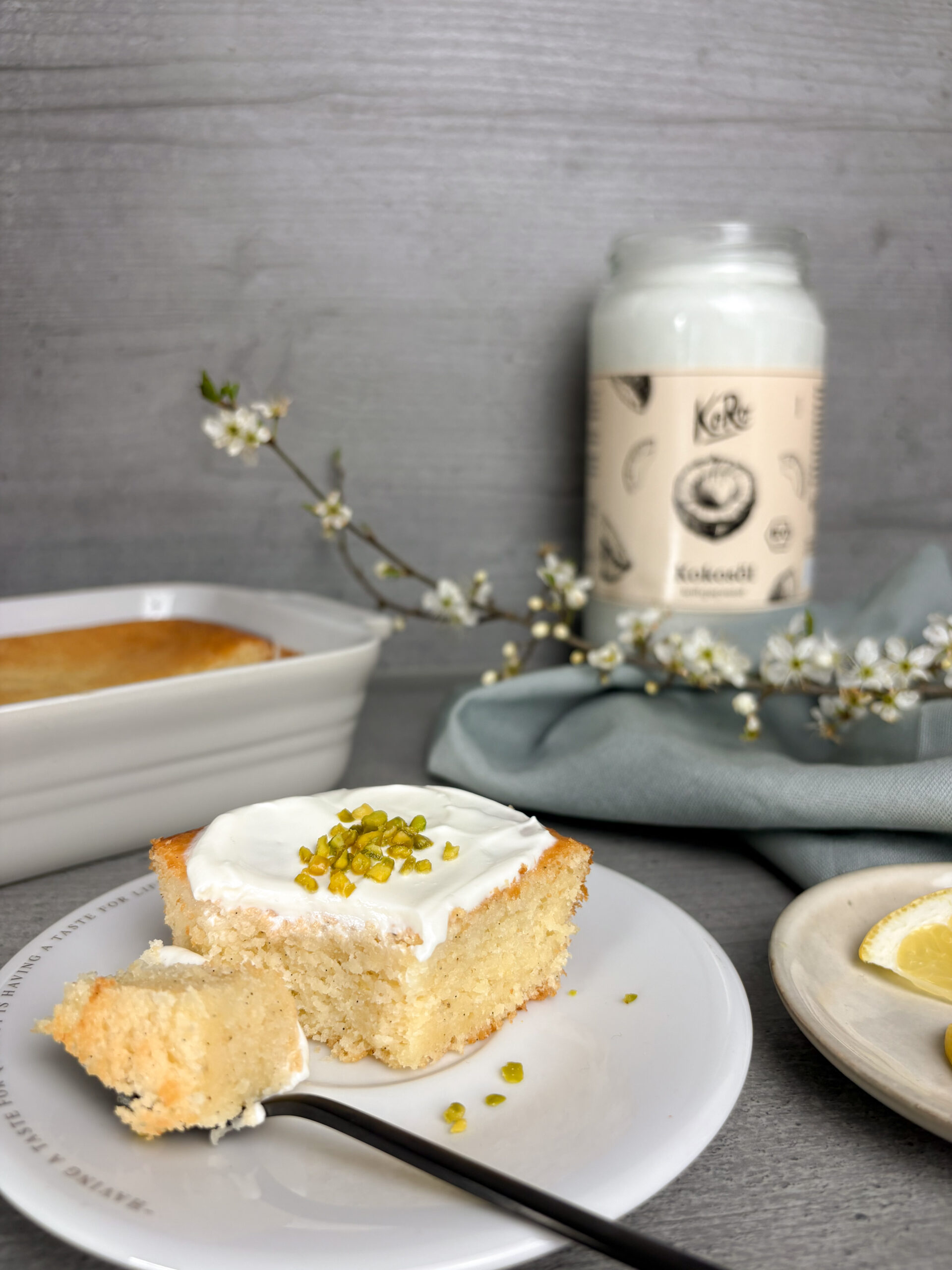 Saftiger Zitronen-Kuchen